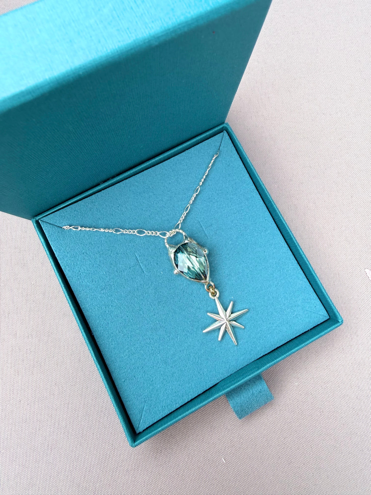 💎 20” Sterling silver Figaro necklace 💎